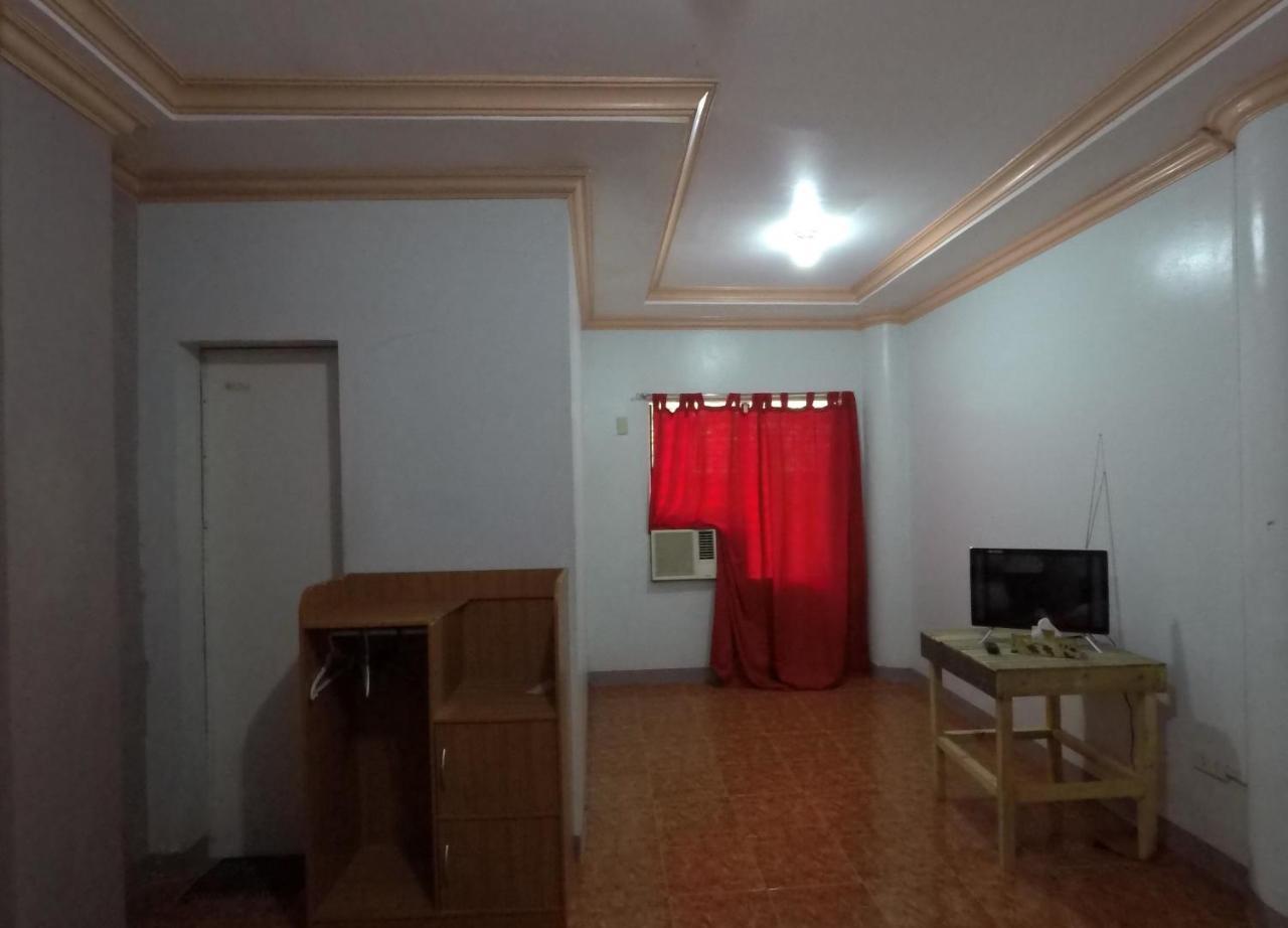 Pe'Re Aristo Guesthouse Mandaue Exteriör bild