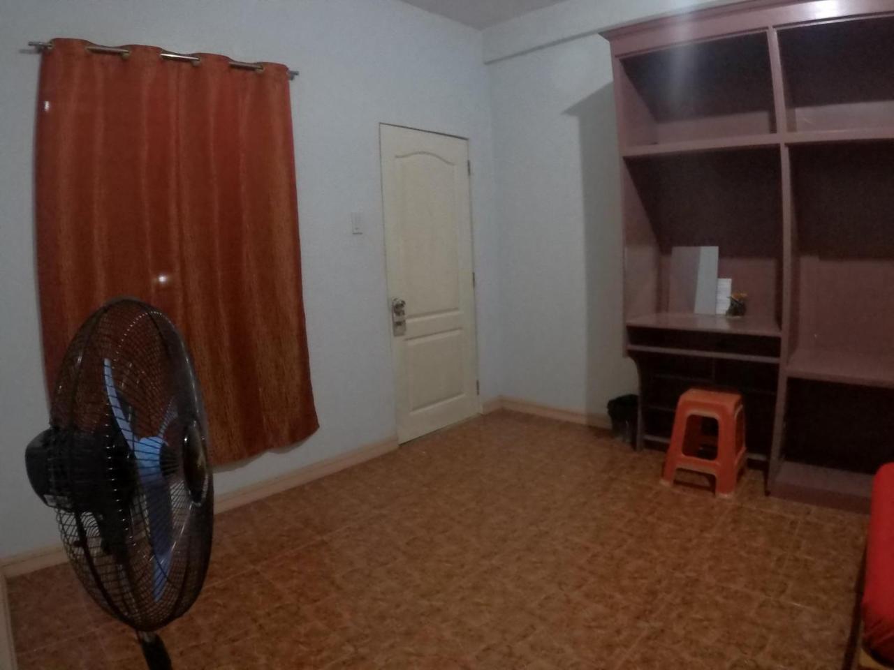 Pe'Re Aristo Guesthouse Mandaue Exteriör bild