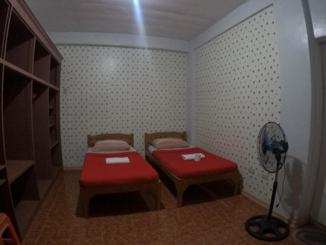 Pe'Re Aristo Guesthouse Mandaue Exteriör bild