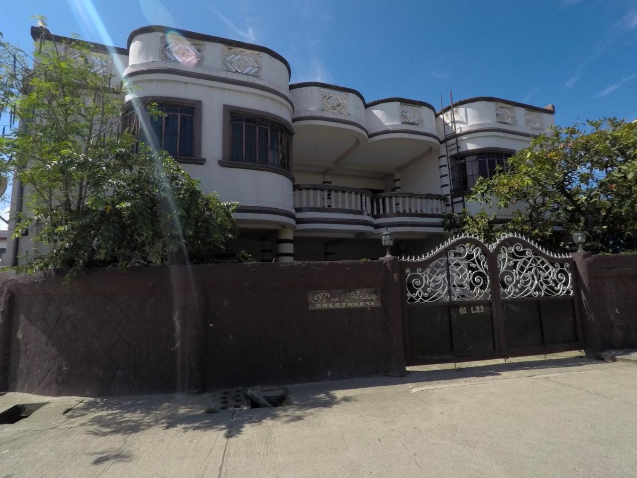 Pe'Re Aristo Guesthouse Mandaue Exteriör bild